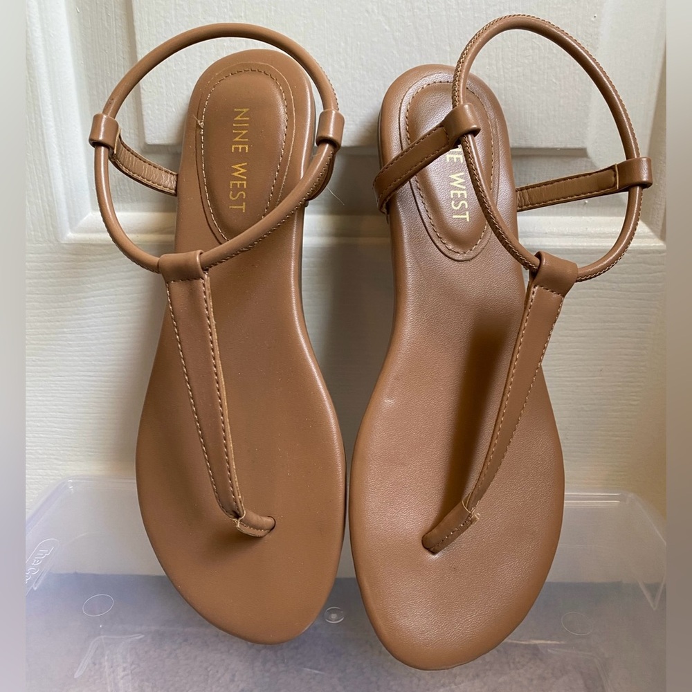 Nine West Bassie Flat Sandal, Tan, 6.5